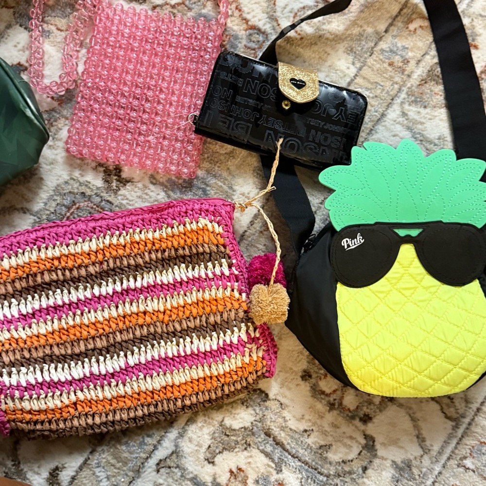 Purses bundle - Picture 6 of 6